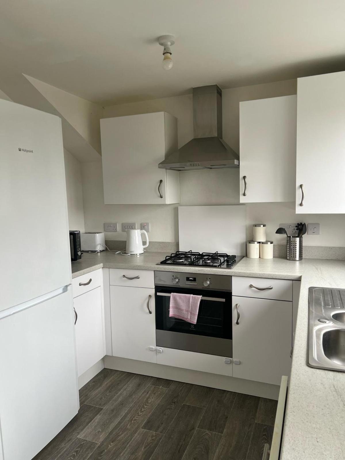 Village House St Mellons - Close To A48 And M4 Κάρντιφ Εξωτερικό φωτογραφία
